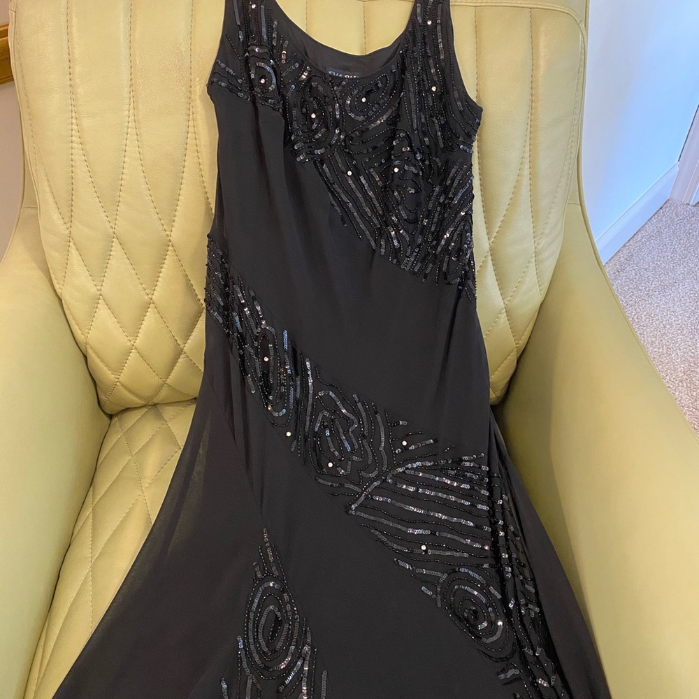 Black cocktail sequined dress - Picture 2 of 3